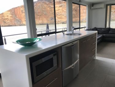 Houseboat Marine Dynamix