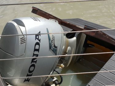 Houseboat Marine Dynamix