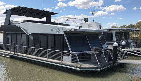 Houseboats Houseboat